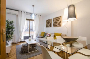 Bright & Spacious 2BD 2BTH - City Center